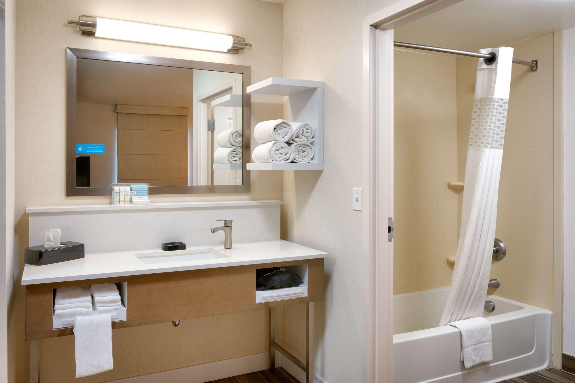 Hampton Inn Tremonton Eksteriør bilde