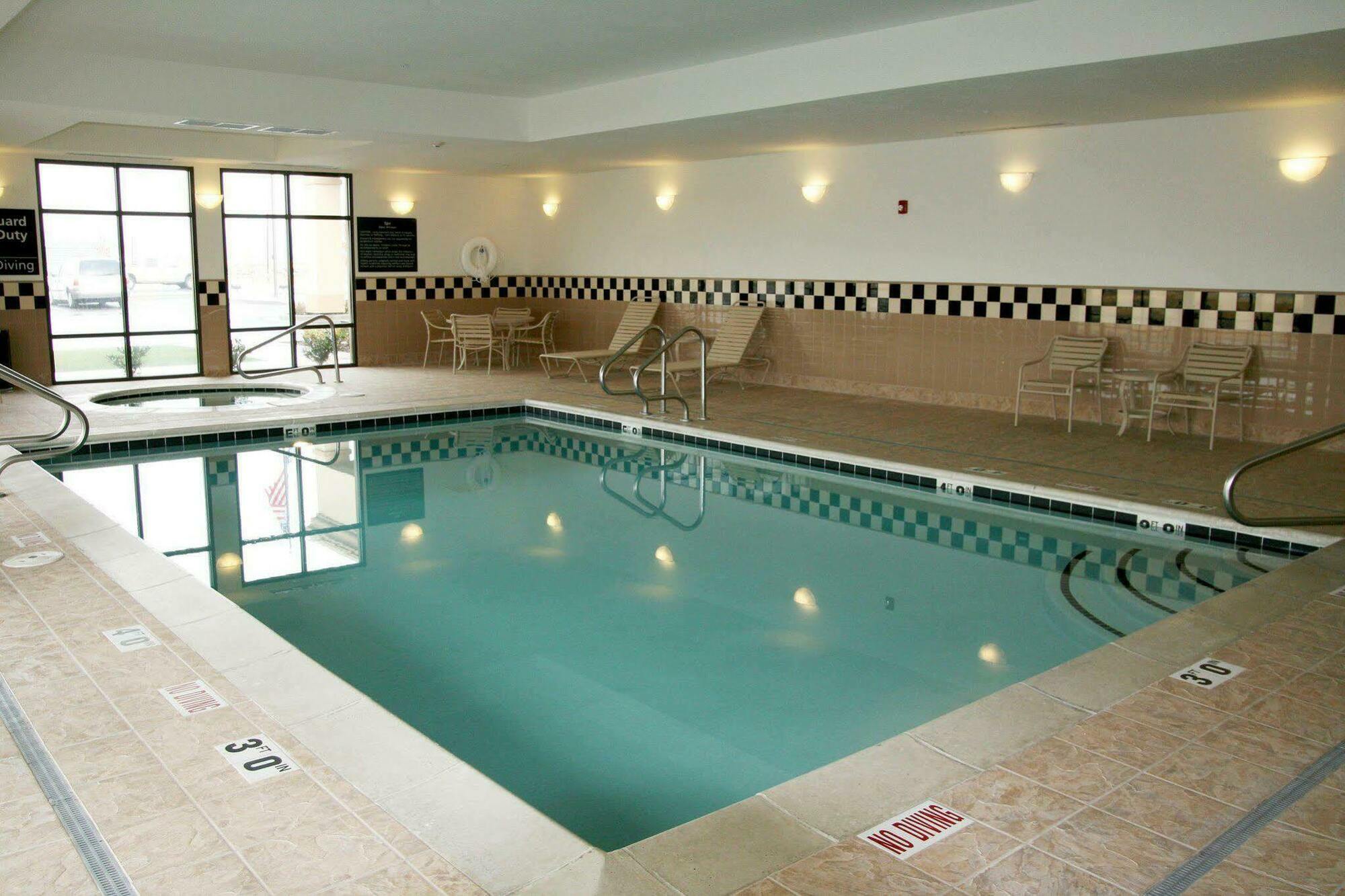 Hampton Inn Tremonton Eksteriør bilde